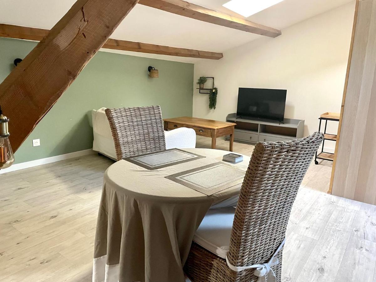 Appartamento Les Vieux Platanes La Crau Esterno foto